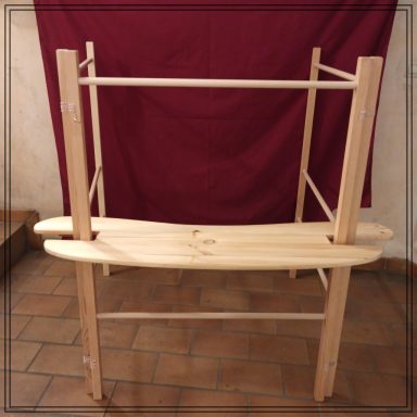 Spielständer mit Ablage 95€