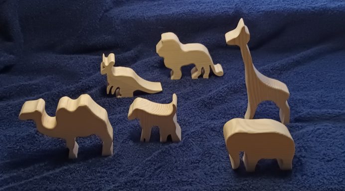 Holztiere je 15€